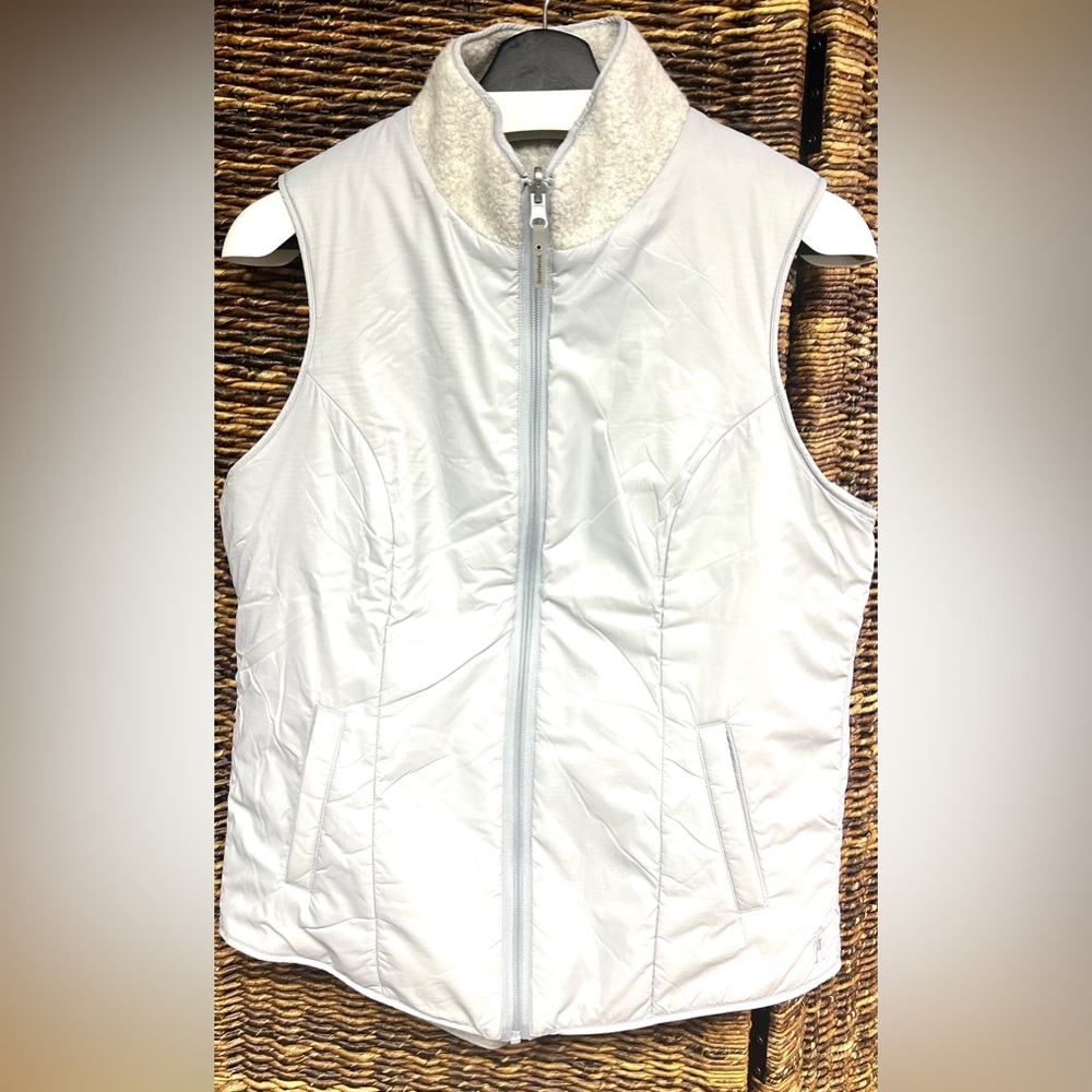 Smartwool - Womens Reversible- Anchor Greyish/blue and Cream Puffer Vest- Medium